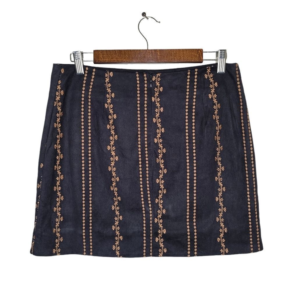 Altar'd State | Black Suede Embroidered Mini Skirt | Large - Picture 8 of 12